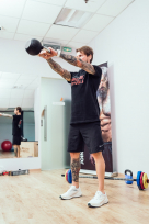 Гиря с хромированной ручкой полиуретановая ORIGINAL FITTOOLS FT-KB-CPU-10 10 кг